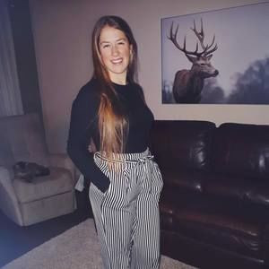 Meet your Posher, Joanie